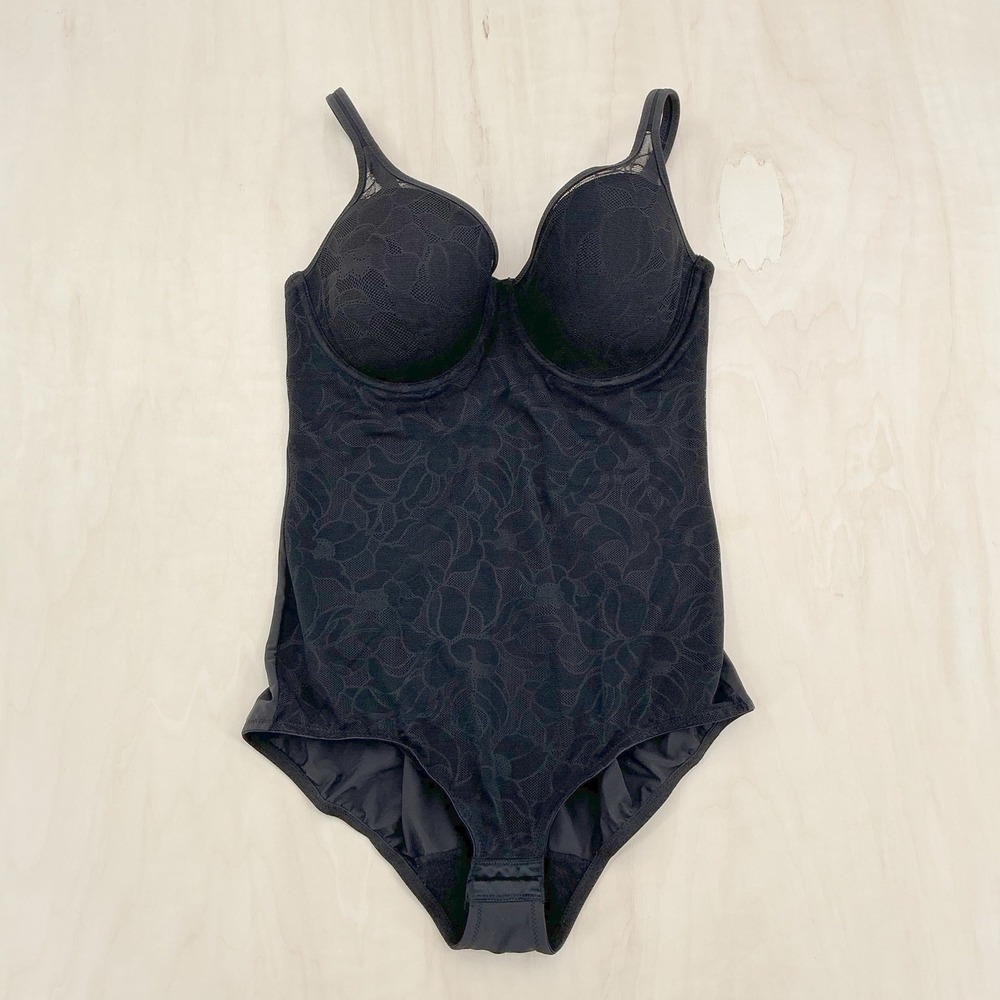 Bali Shapewear Bodysuit Womens 38B Black Lace Underwire Firm Control 6552